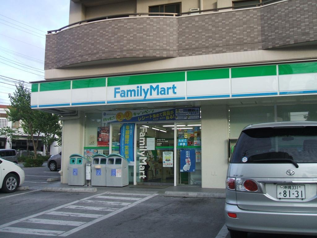 Apartamento Weekly Harbourview Mansion Main Building Naha Exterior foto