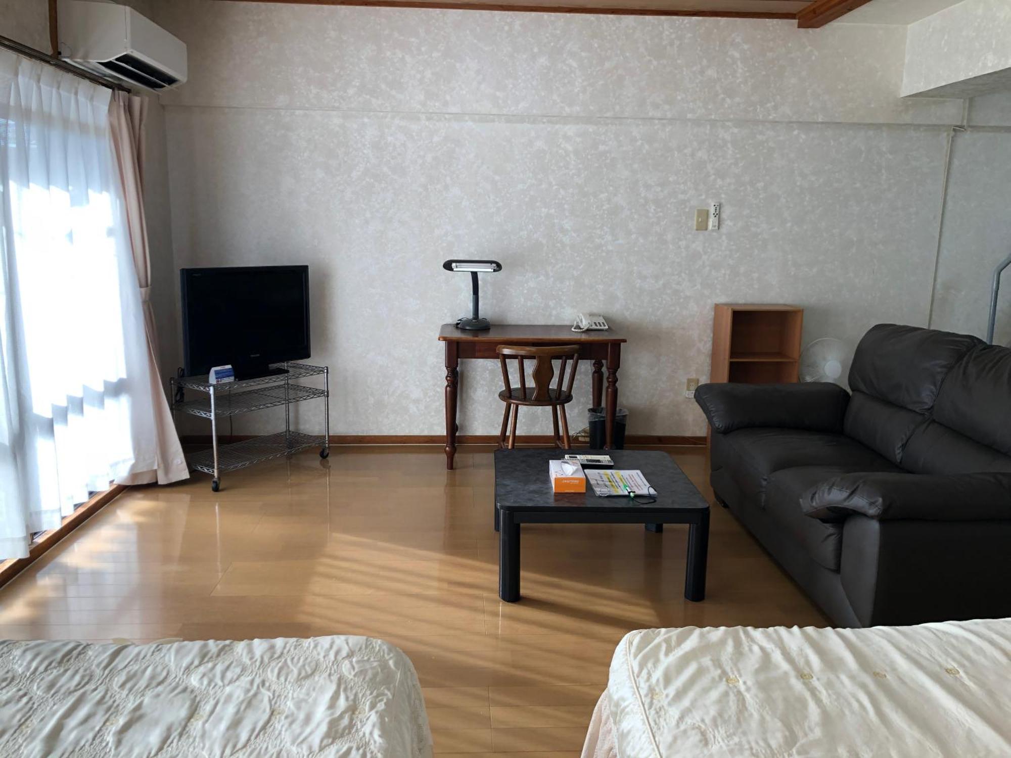 Apartamento Weekly Harbourview Mansion Main Building Naha Exterior foto